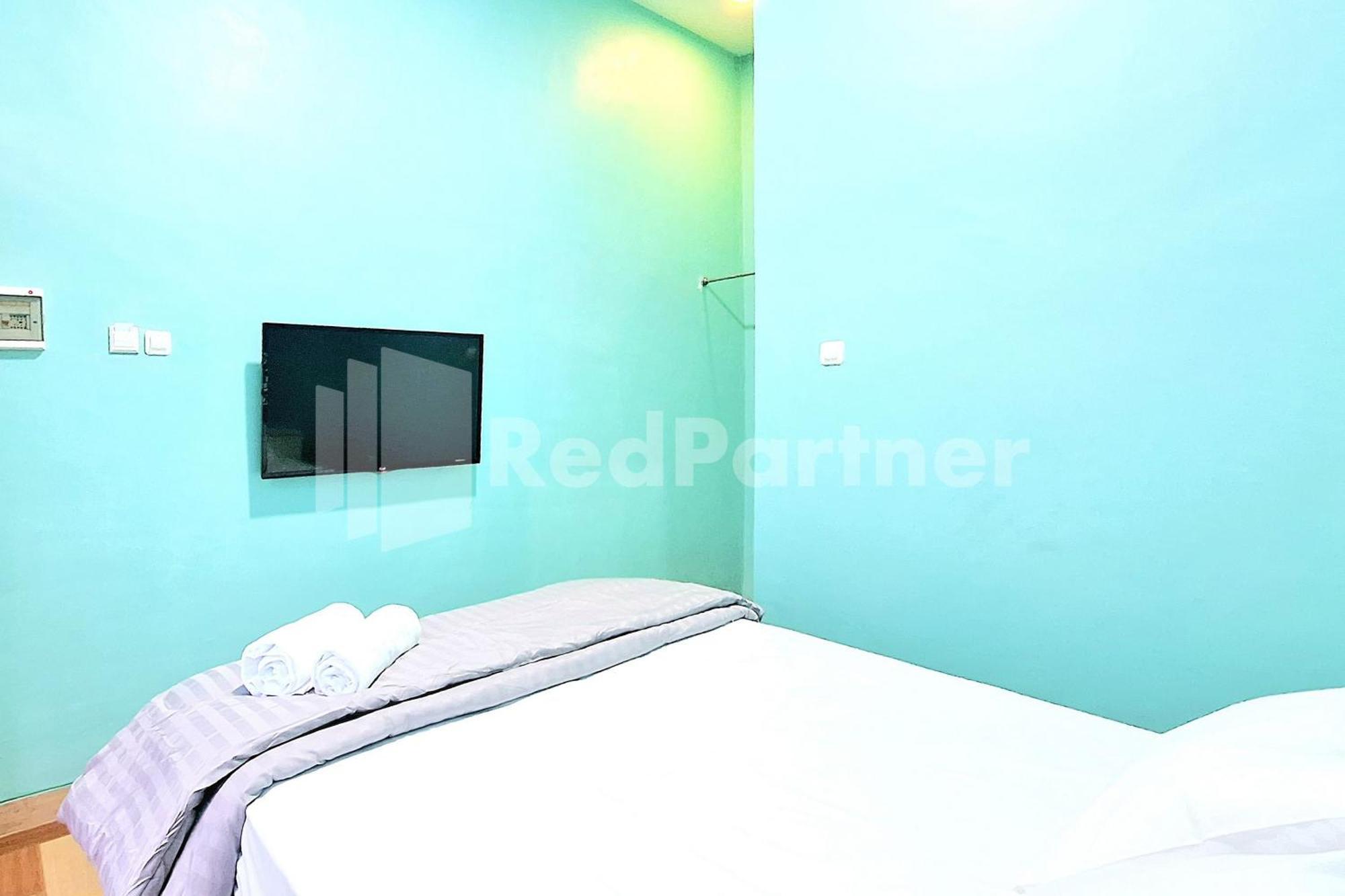 Griya Prashasta Mitra Reddoorz Hotell Kediri  Exteriör bild